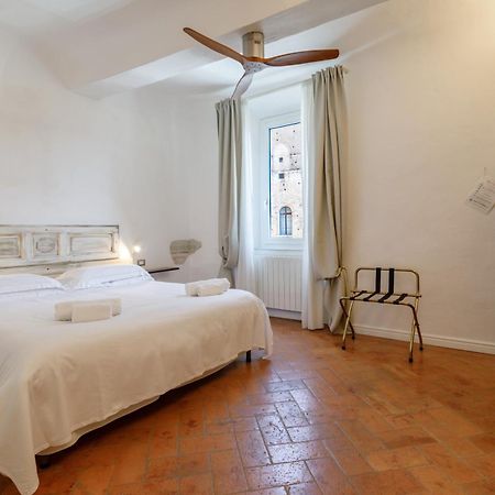 Charme Centro Storico Apartment Сиена Екстериор снимка