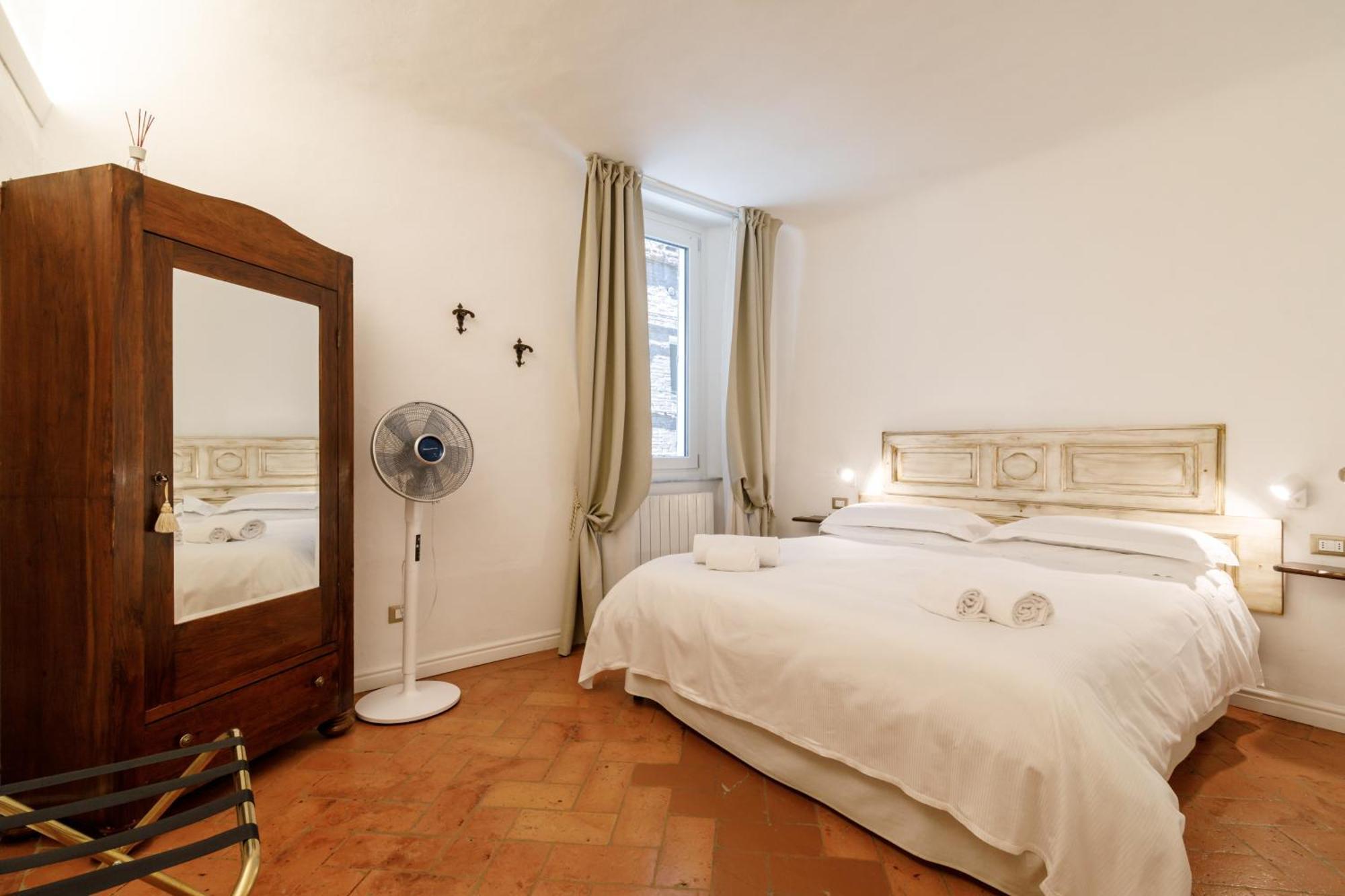 Charme Centro Storico Apartment Сиена Екстериор снимка