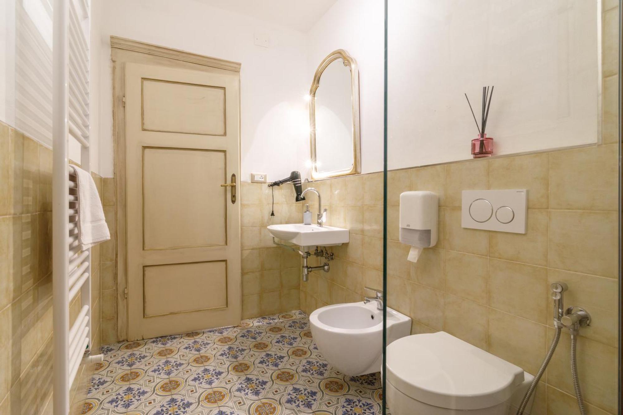 Charme Centro Storico Apartment Сиена Екстериор снимка